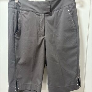 Tail Golf 2 Bermuda Shorts Gray Bling White Dot Detail  Stretch Pristine Size 2